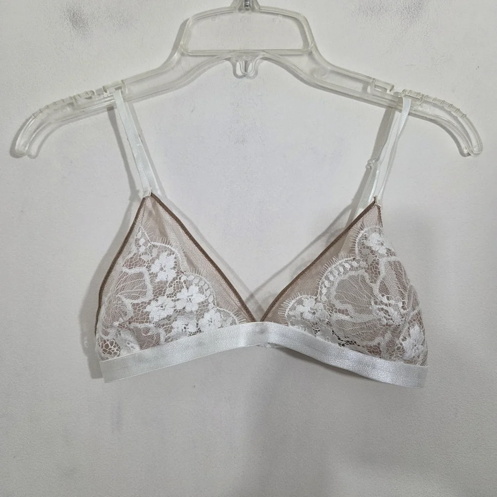 NWT For Love & Lemons Skivvies Lace Mesh Triangle Bralette White Nude Small - Picture 2 of 7